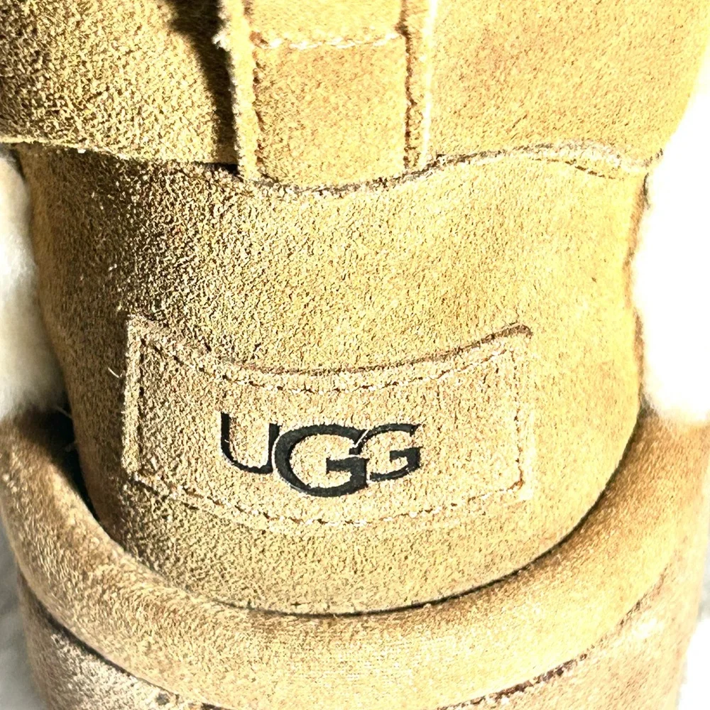 BRAND NEW…UGG Chestnut Suede Classic Chillapeak  Ankle Boots size 7 - Picture 8 of 10